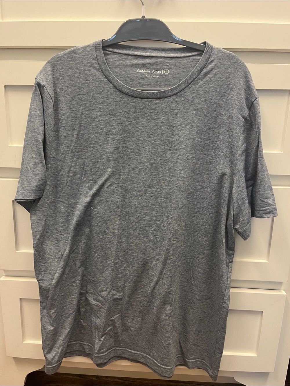Outdoor Voices Men's Gray Crewneck Short Sleeve Tee